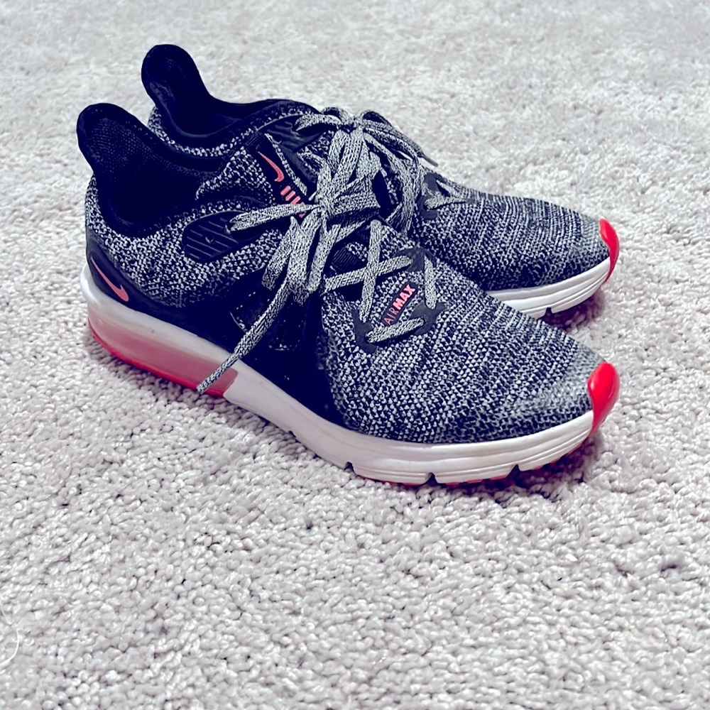 Black & Pink Nike Airmax